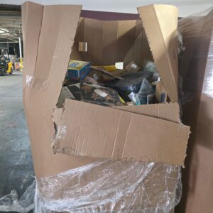 Raw 6FT AMZ HPC pallet — raw uninspected 6-foot Amazon LPN-coded high piece count pallet with 200-400 Amazon overstock and customer-return items