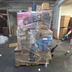 Mixed Retailer With Tools Pallets