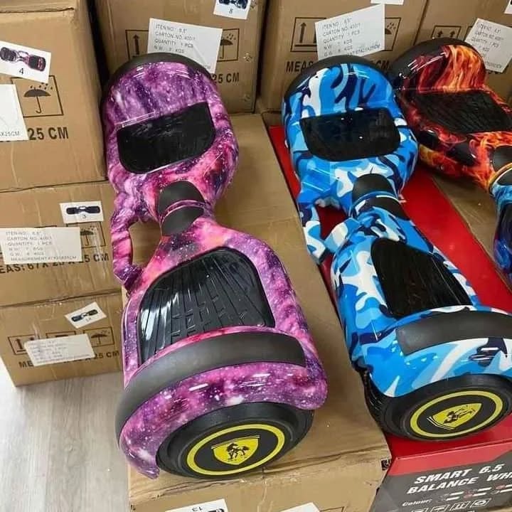 Smart Balance Hoverboard 6.5″ Regular Dakota – Bluetooth LED Edition Smart Balance hoverboard lot of Bluetooth LED self-balancing scooters wrapped for shipping from Save More Liquidations