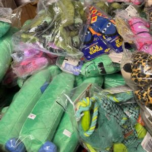 Pet toys pallet — single pallet of mixed-brand pet toy inventory including dog toys (Kong, Nylabone, Frisco), cat toys (Yeowww, SmartyKat), and small animal accessories