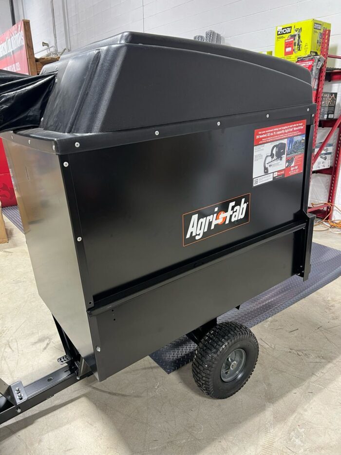 agri-fab-mow-n-vac-32-cu-ft-capacity-pallet-liquidation-depot-3.jpg