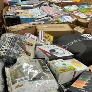 Amazon high count usa truckload — 24 tall 5-foot Gaylord pallets sourced from Amazon US distribution centers, 11,000-15,000 total units of mixed general merchandise across electronics, home, toys, kitchen, personal care, apparel, and seasonal categories