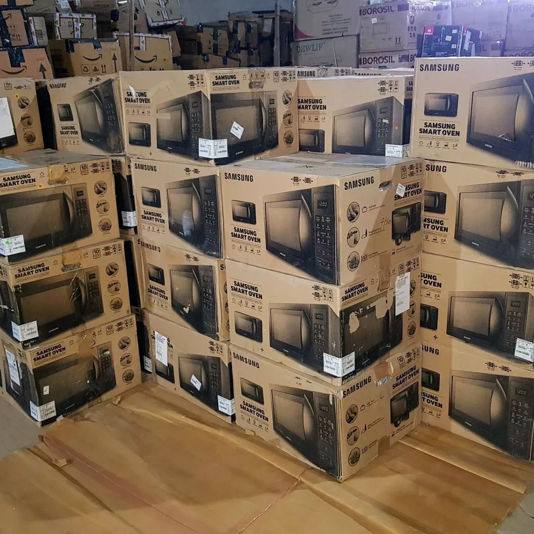 Microwave Liquidation Pallets – Wholesale Microwave pallet of countertop microwaves wrapped for shipping from Save More Liquidations