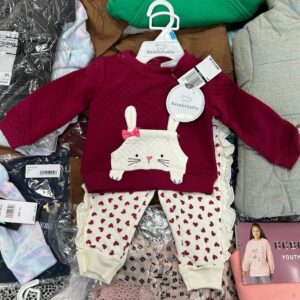 Kids toddler clothing pallet — single pallet of mixed-brand kids and toddler apparel including Carters, Cat & Jack, OshKosh BGosh, Gap Kids, and Old Navy Kids