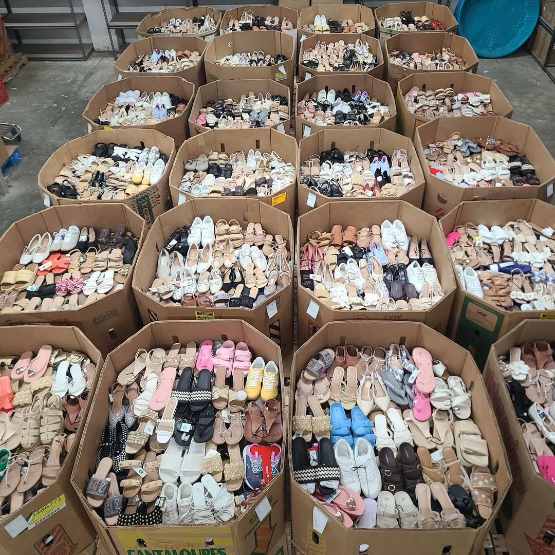 img_2497.jpeg Target women's shoes pallet — wrapped pallet of 280 pairs of Target women's shoes in spring and summer styles including sneakers, sandals, and flip flops, 95% brand new condition, mixed sizes
