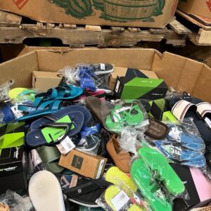 Premium flip flops sandals pallet — single pallet of mixed-brand flip flops and casual sandals including Havaianas, Reef, Rainbow, Teva, Chaco, and OluKai