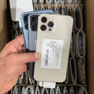 Mixed iPhone wholesale pallet of 10 mixed-model Apple phones boxed for shipping from Save More Liquidations