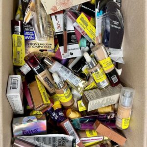 150 UNITS – Mixed Cosmetics Pallet (Large Lot)
