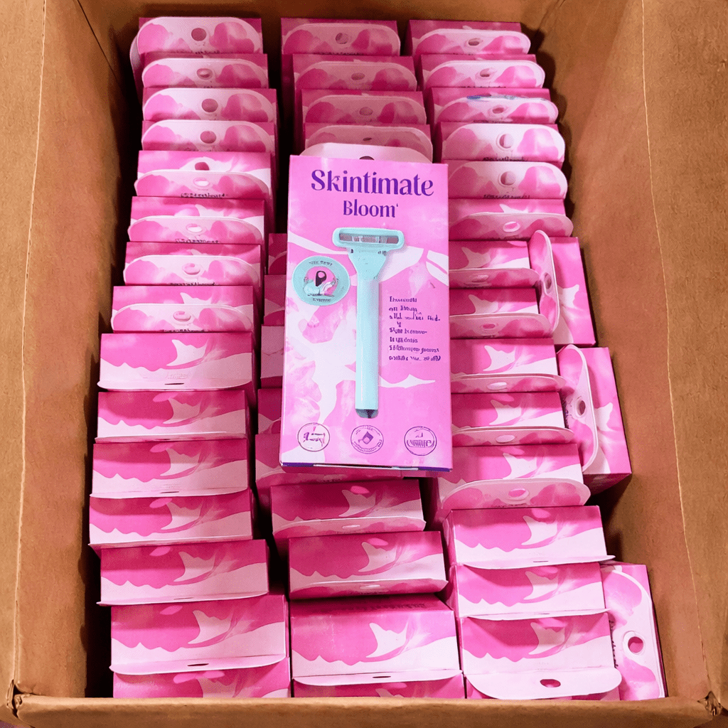 smooth-on-skin-sharp-on-hair-1-razor-2-cartridges-50-pcs-lot-600x600-1.png Razor cartridge lot — 50-piece lot of razor handles with 2 replacement cartridges each in original sealed retail packaging