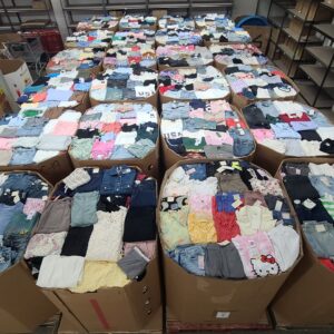 Target women's clothes pallet — wrapped pallet of 1,000-1,100 all-season Target women's apparel pieces, heavy spring/summer, mixed sizes including 10-15% plus size